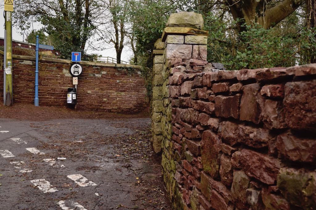 Pantysgyfarnog Near Carmarthenshire Pembrokeshire Hotel Exterior photo